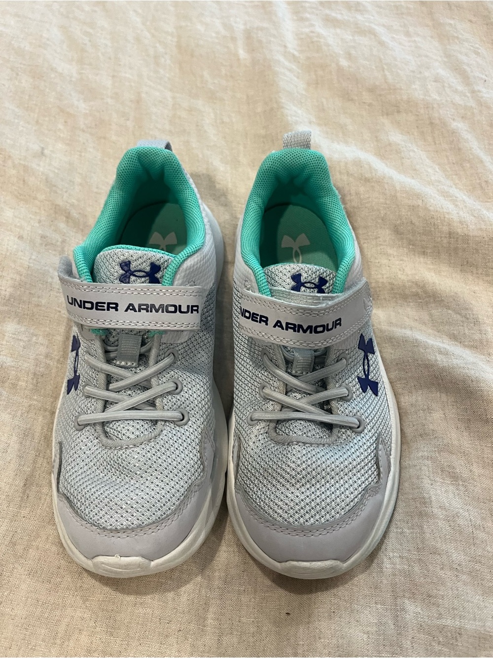 Under Armour Kids Gray Sneakers with Teal Lining